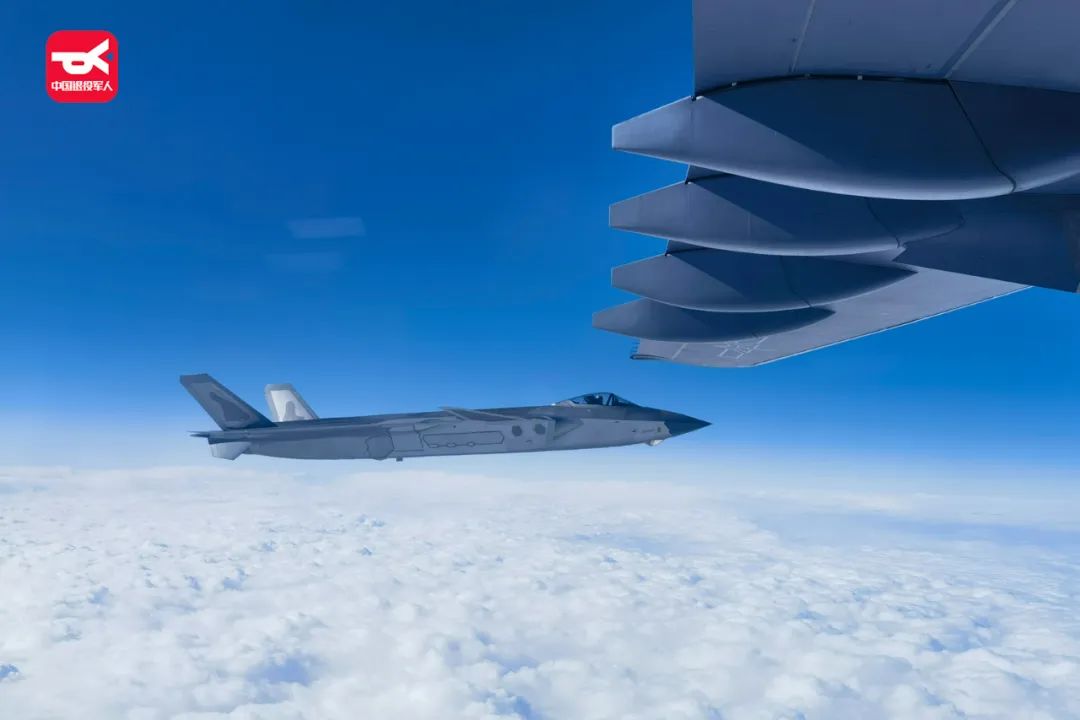 65643d342bdc3.jpg